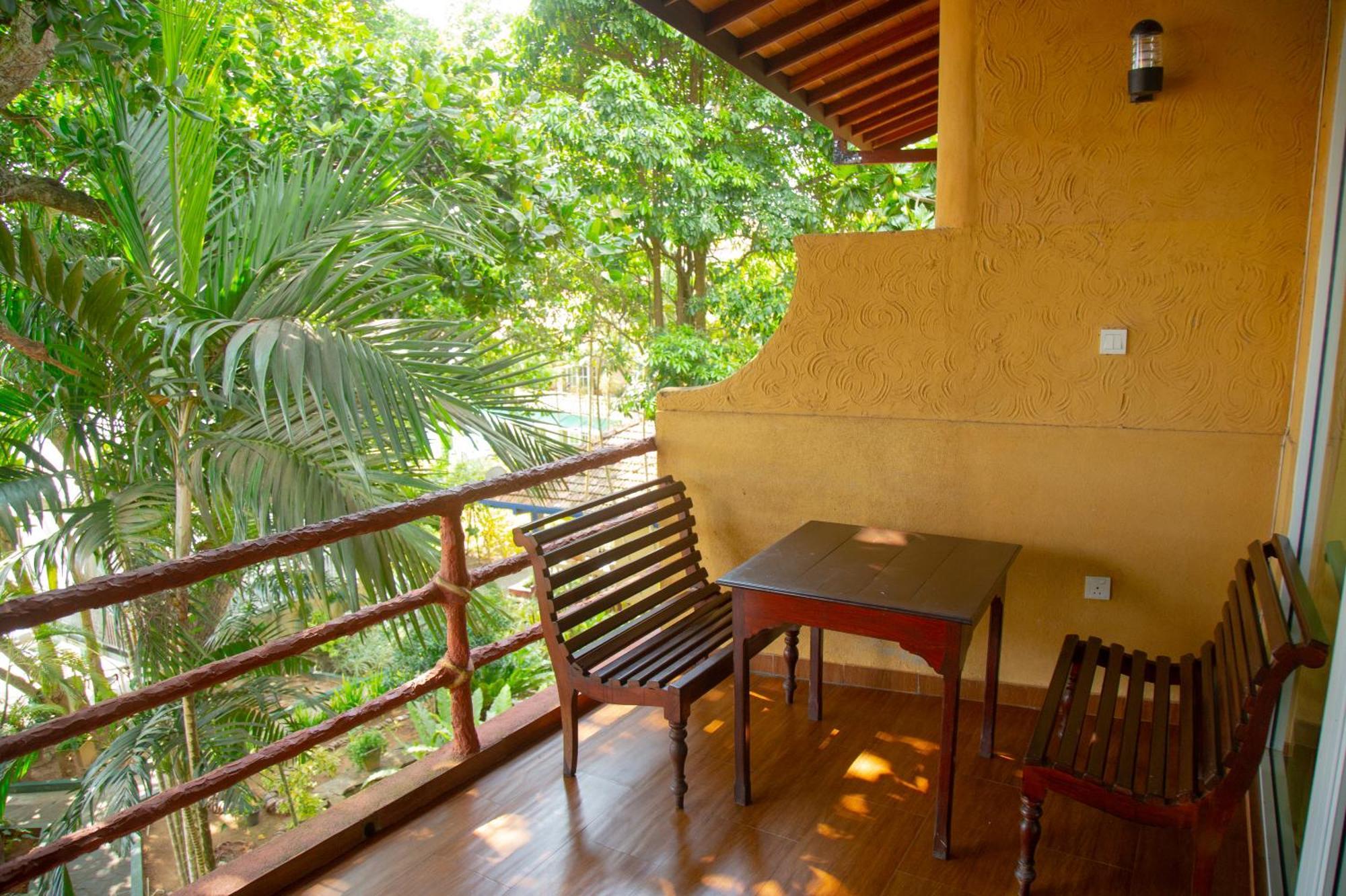 Laluna Ayurveda Resort Bentota Exterior foto