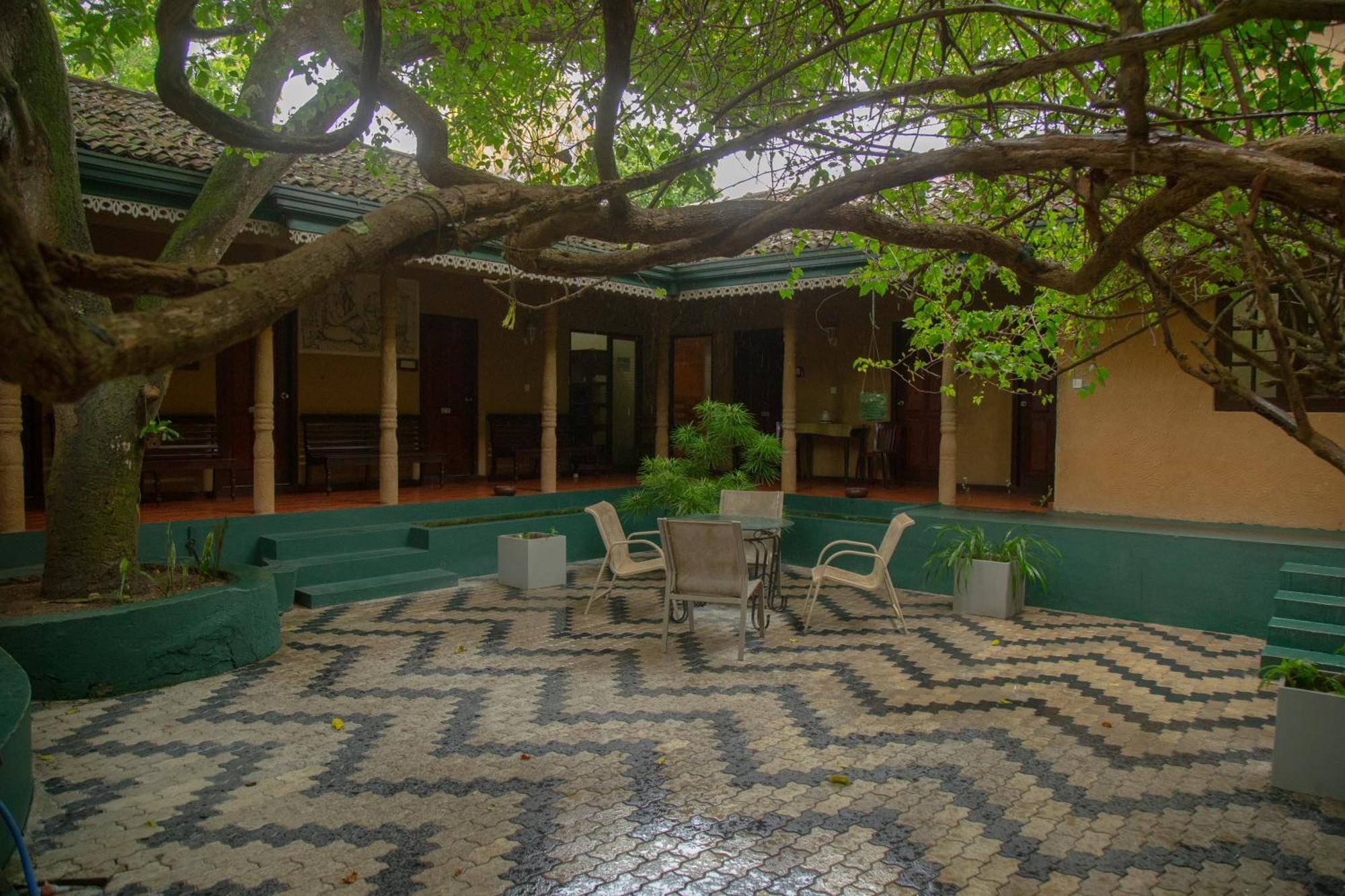 Laluna Ayurveda Resort Bentota Exterior foto
